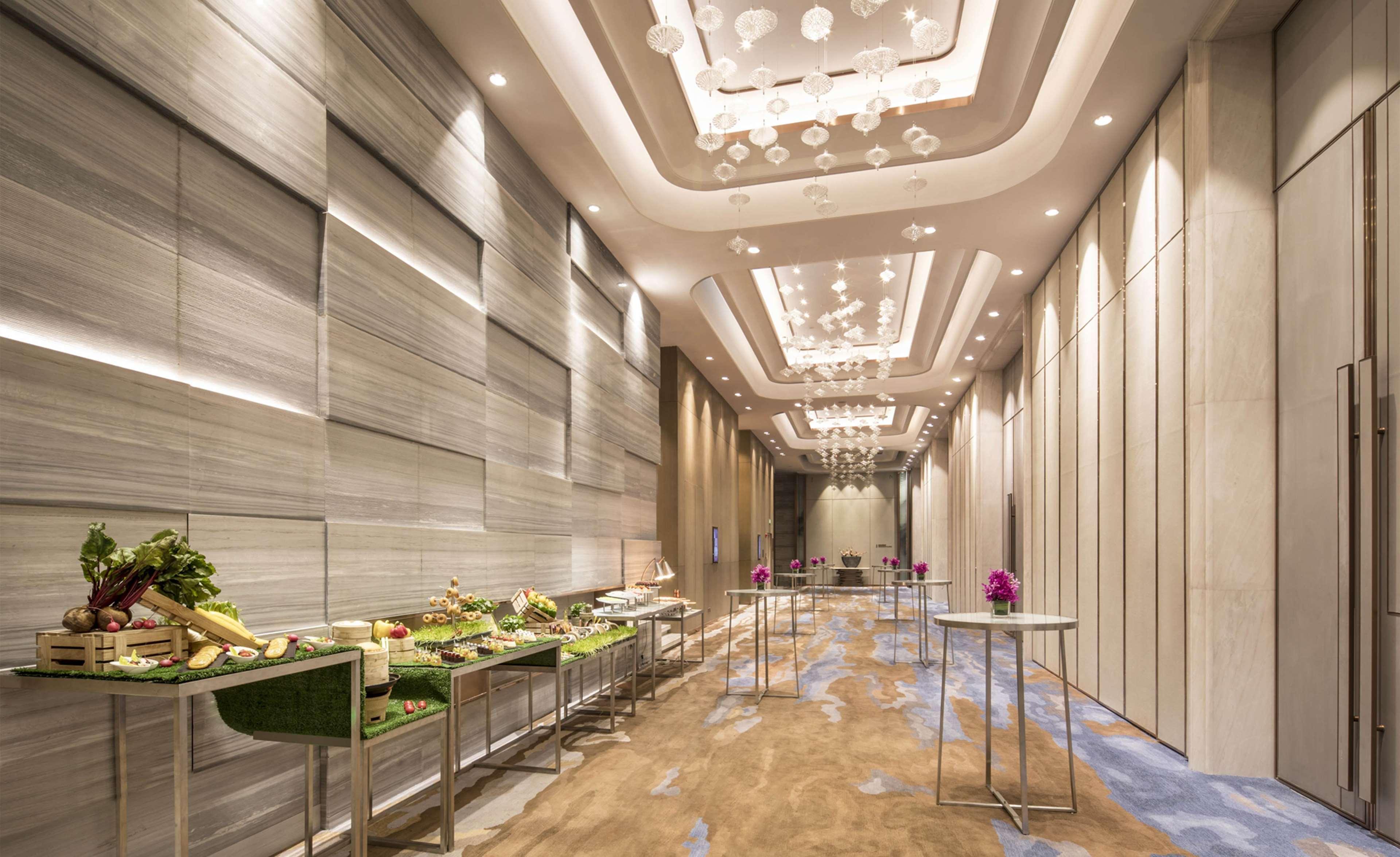 Doubletree By Hilton Hotel Shenzhen Longhua, Near Huawei, Foxcnn, Shenzhen North Railway, Uniwalk & Uniworld Shopping Mall, Sam'S Club Zewnętrze zdjęcie