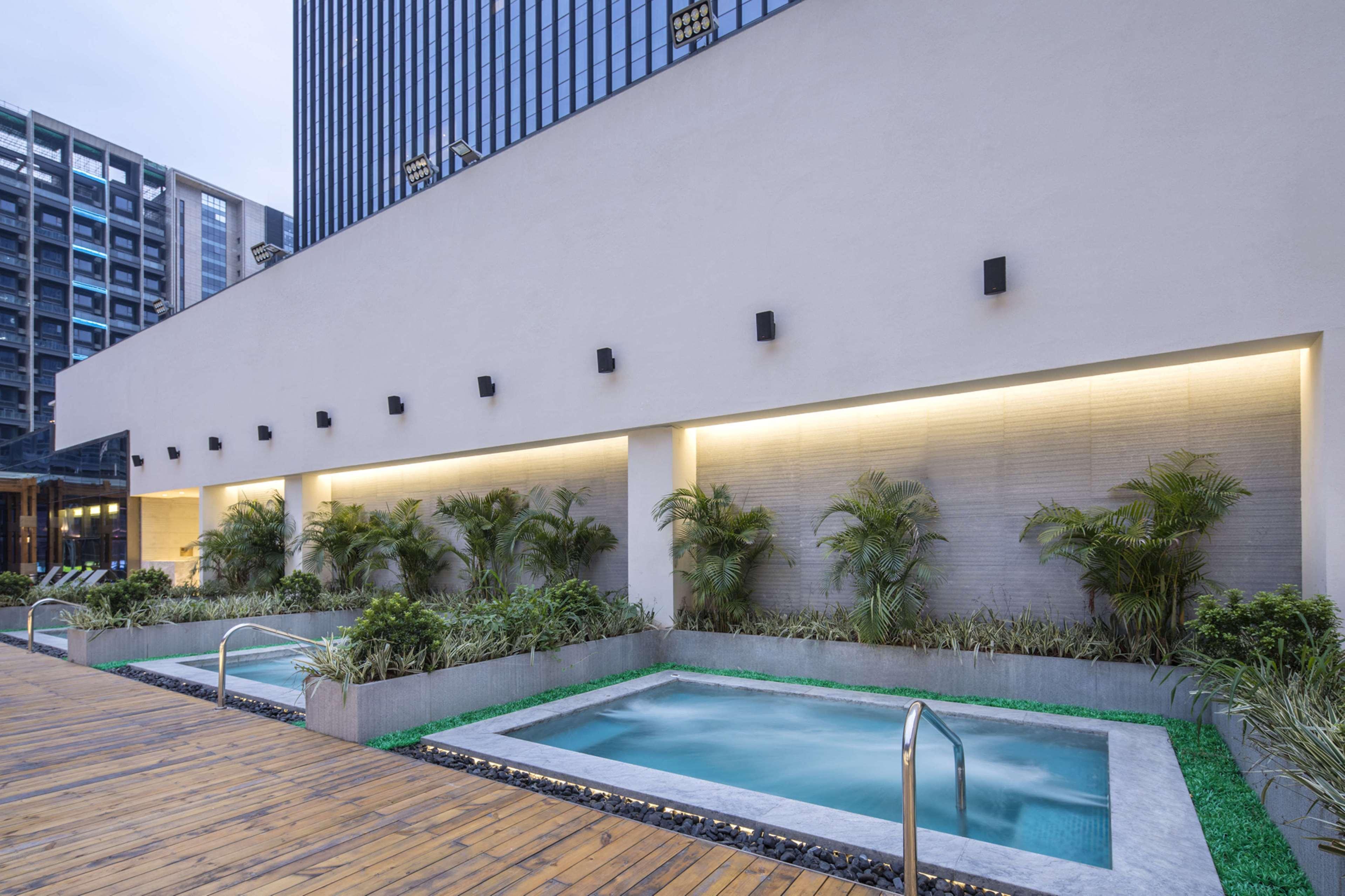 Doubletree By Hilton Hotel Shenzhen Longhua, Near Huawei, Foxcnn, Shenzhen North Railway, Uniwalk & Uniworld Shopping Mall, Sam'S Club Zewnętrze zdjęcie