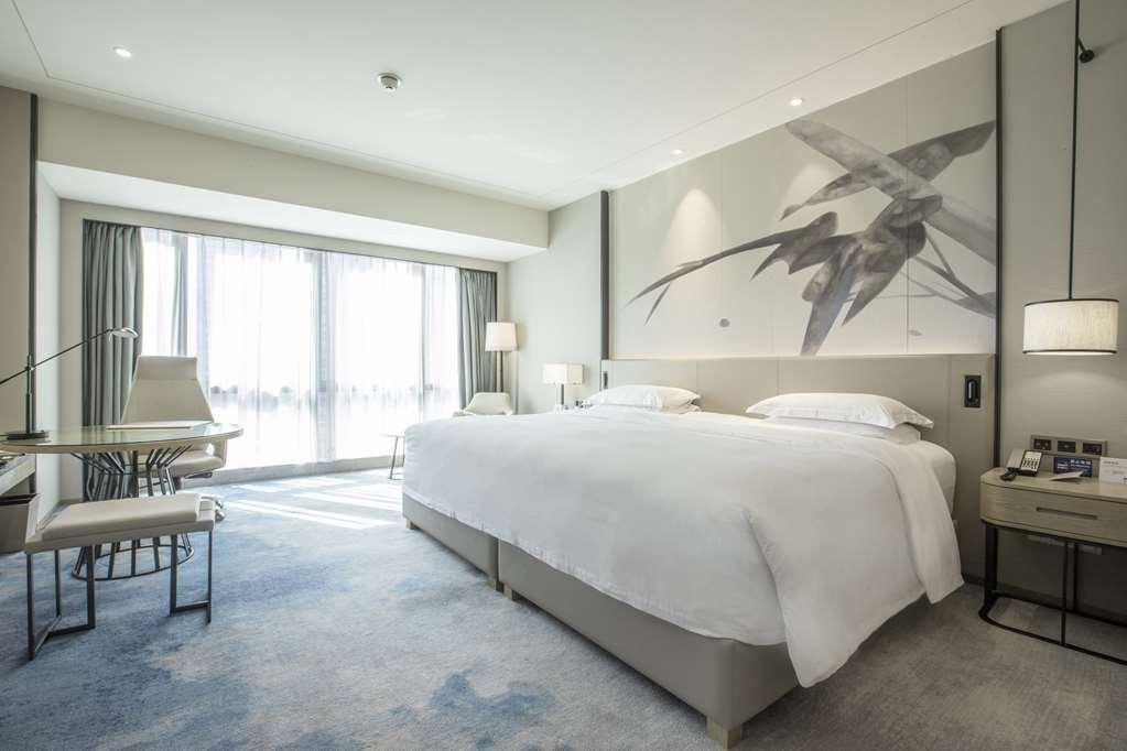Doubletree By Hilton Hotel Shenzhen Longhua, Near Huawei, Foxcnn, Shenzhen North Railway, Uniwalk & Uniworld Shopping Mall, Sam'S Club Pokój zdjęcie