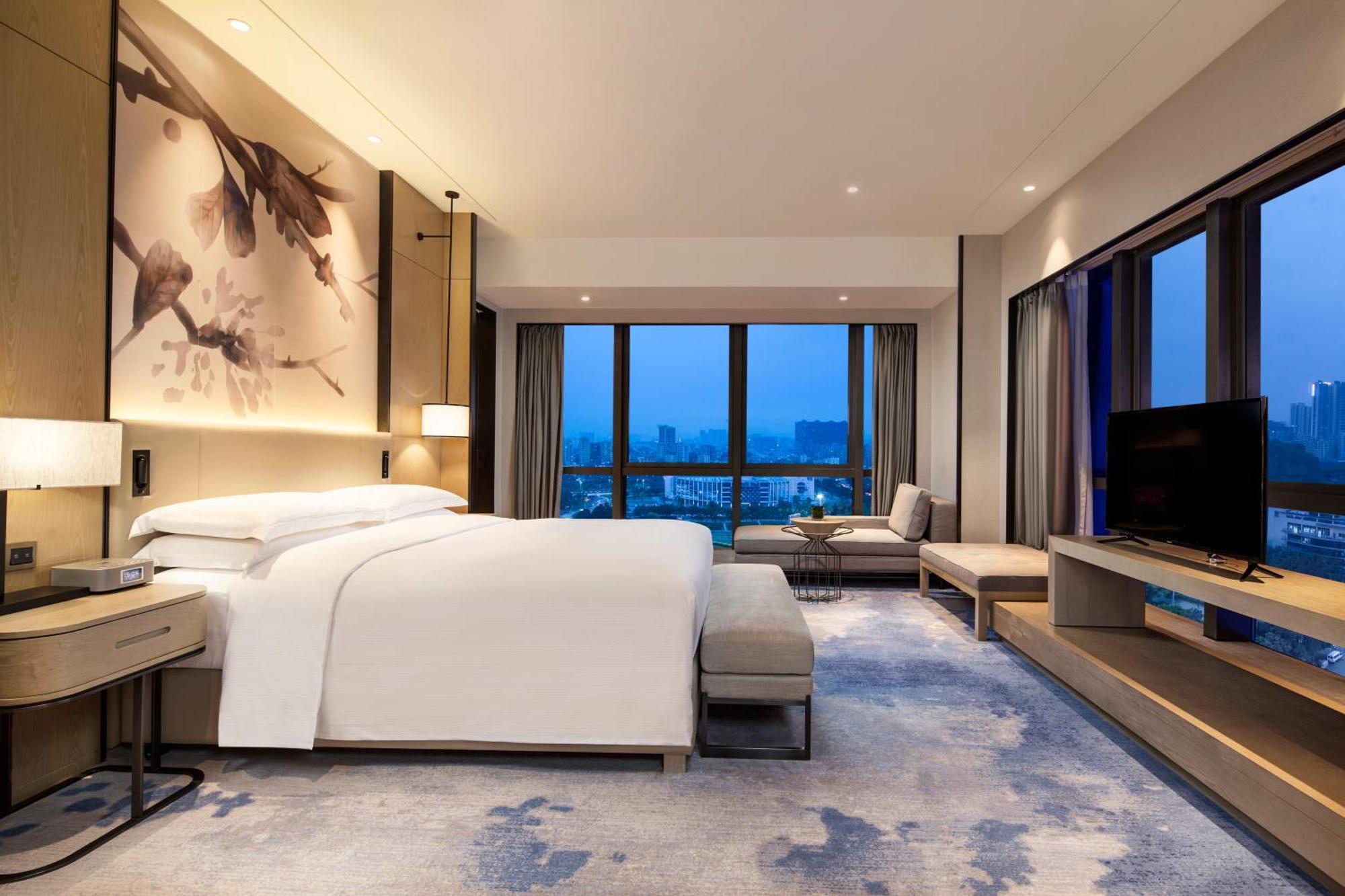 Doubletree By Hilton Hotel Shenzhen Longhua, Near Huawei, Foxcnn, Shenzhen North Railway, Uniwalk & Uniworld Shopping Mall, Sam'S Club Zewnętrze zdjęcie