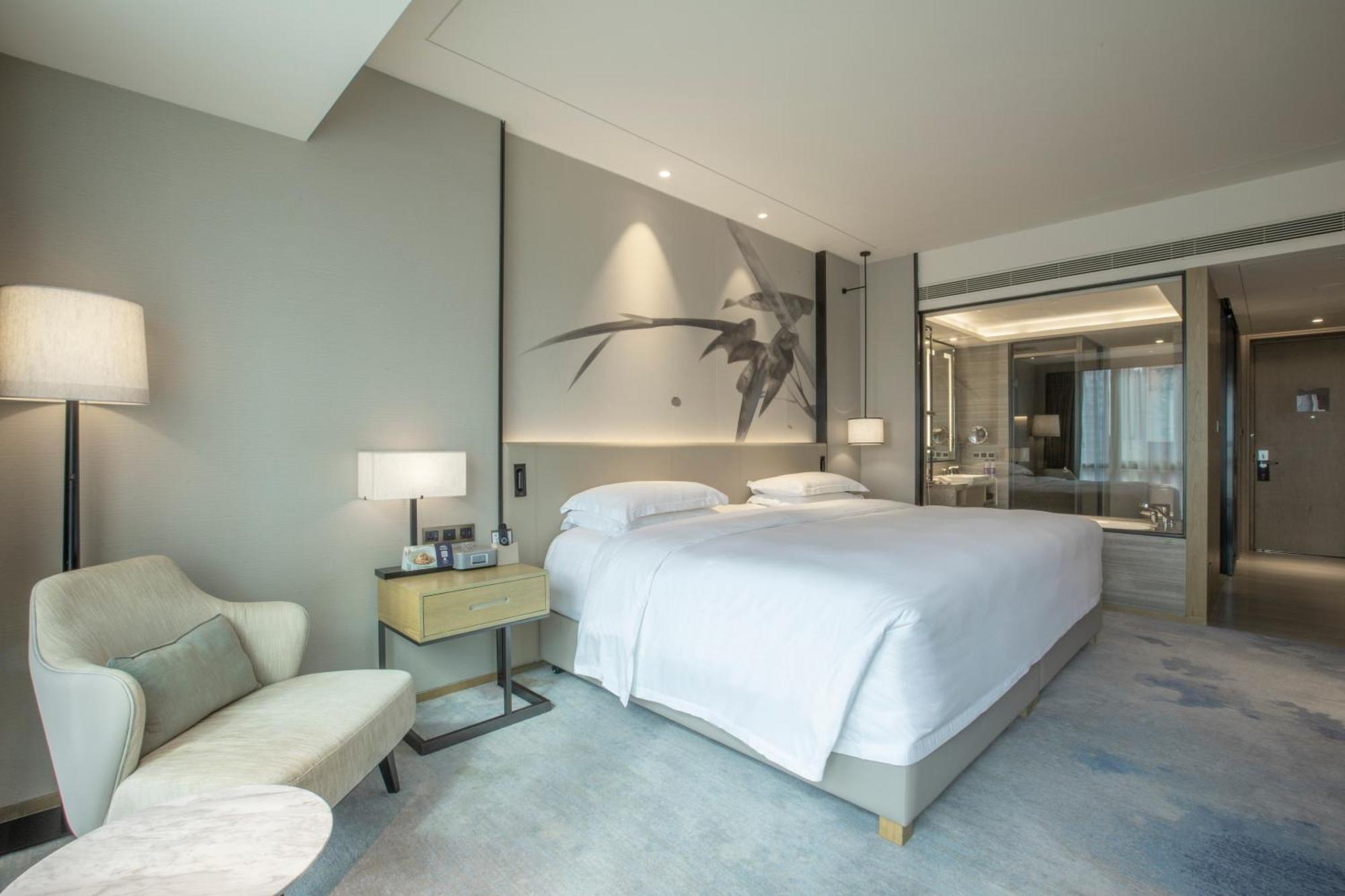 Doubletree By Hilton Hotel Shenzhen Longhua, Near Huawei, Foxcnn, Shenzhen North Railway, Uniwalk & Uniworld Shopping Mall, Sam'S Club Zewnętrze zdjęcie