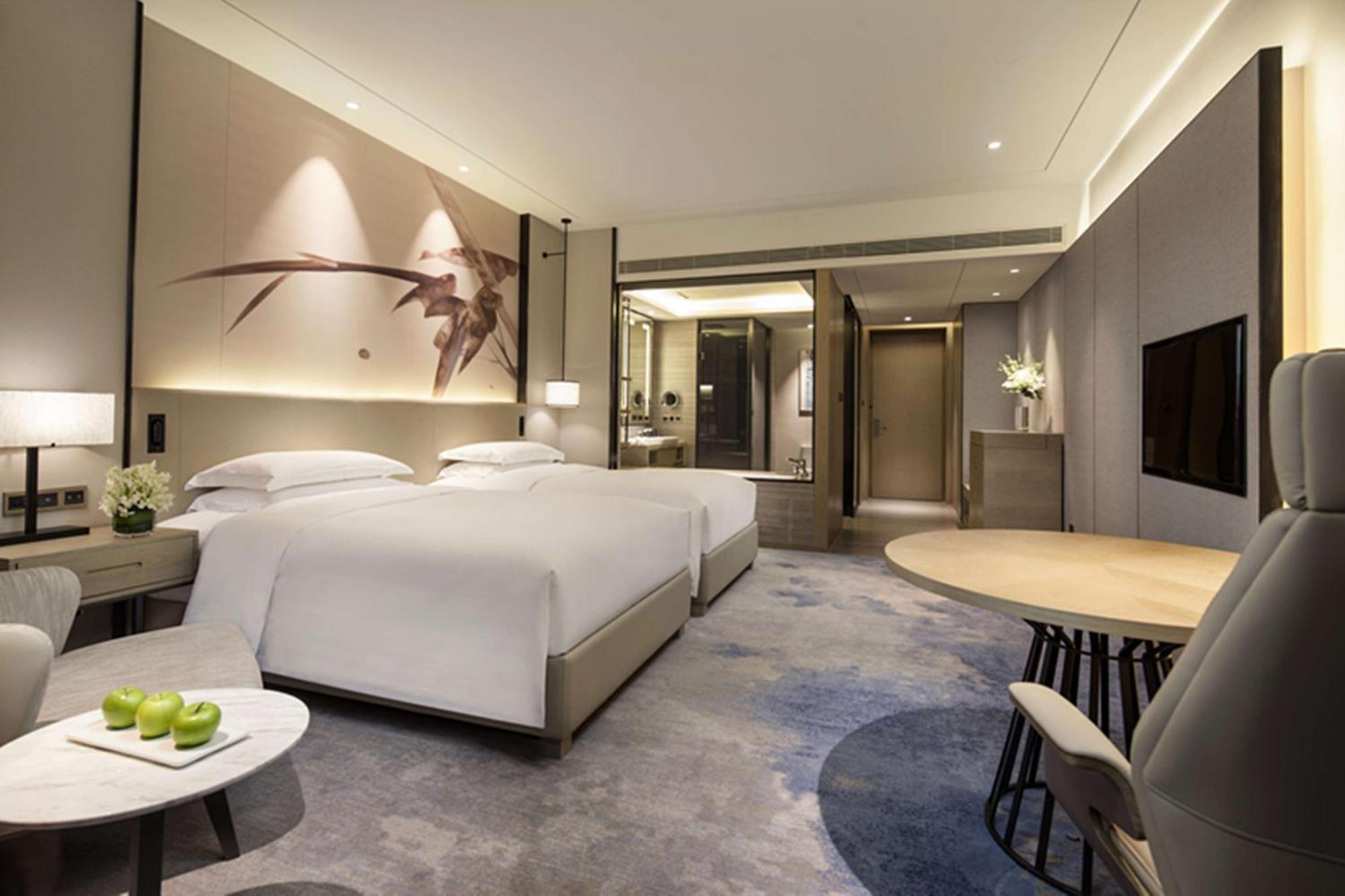 Doubletree By Hilton Hotel Shenzhen Longhua, Near Huawei, Foxcnn, Shenzhen North Railway, Uniwalk & Uniworld Shopping Mall, Sam'S Club Zewnętrze zdjęcie